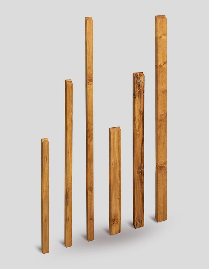 Rechthoekige schuttinglatten/planken (met afgeschuinde randen), geschaafd en afgeschuind, uiteinden afgeschuind, gemaakt van robiniahout.