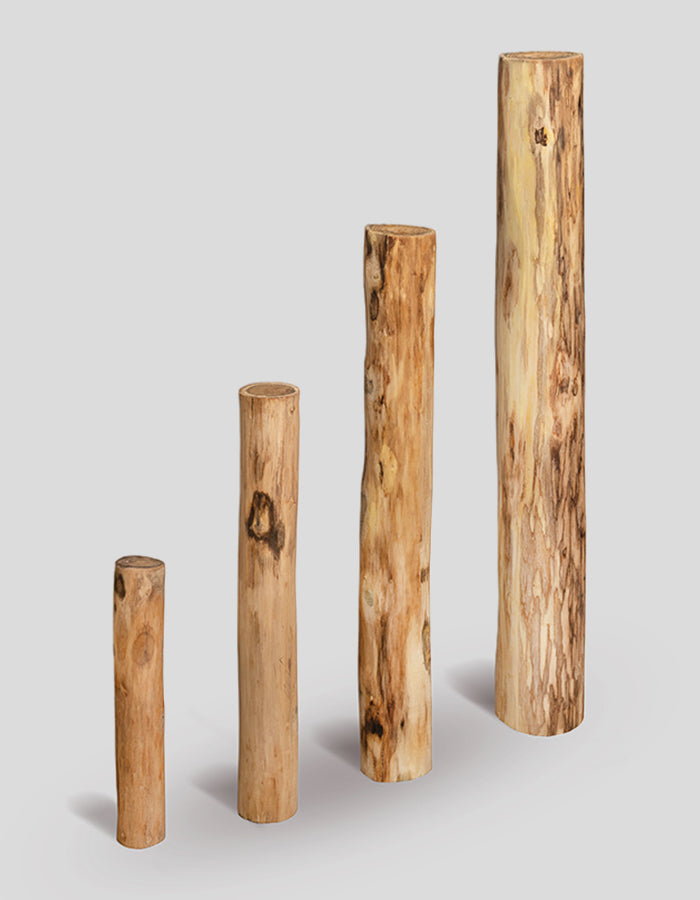 Natuurlijke ronde keermuurpalen, extra recht, geschild en gladgemaakt, gemaakt van robiniahout.