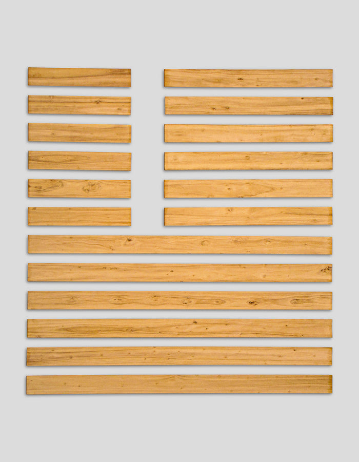 Gevelbekleding van houten latten, gladde rand (aan beide zijden afgewerkt), geschuurd, gemaakt van robiniahout.